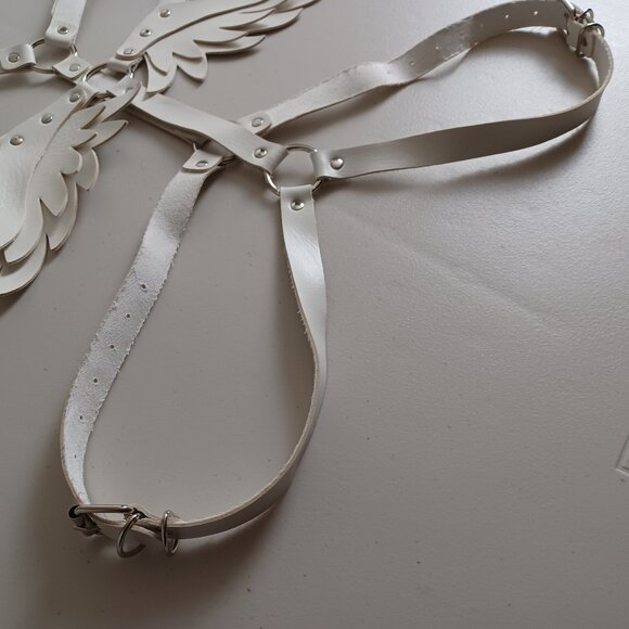 Leather Harness with Angel Wings - Picture 8 of 12